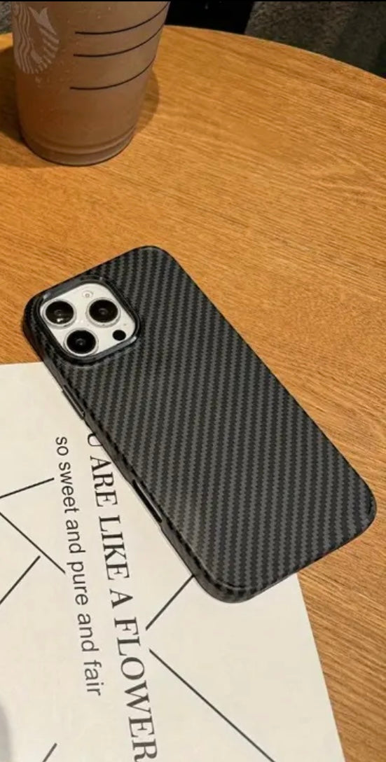 İPhone Karbon Kılıf